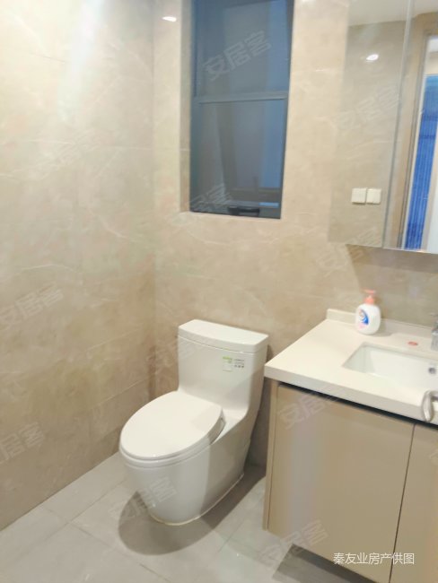 小区性价比高的一套,华润置地未来城市dk8观致二手房,198万,3室2厅,1