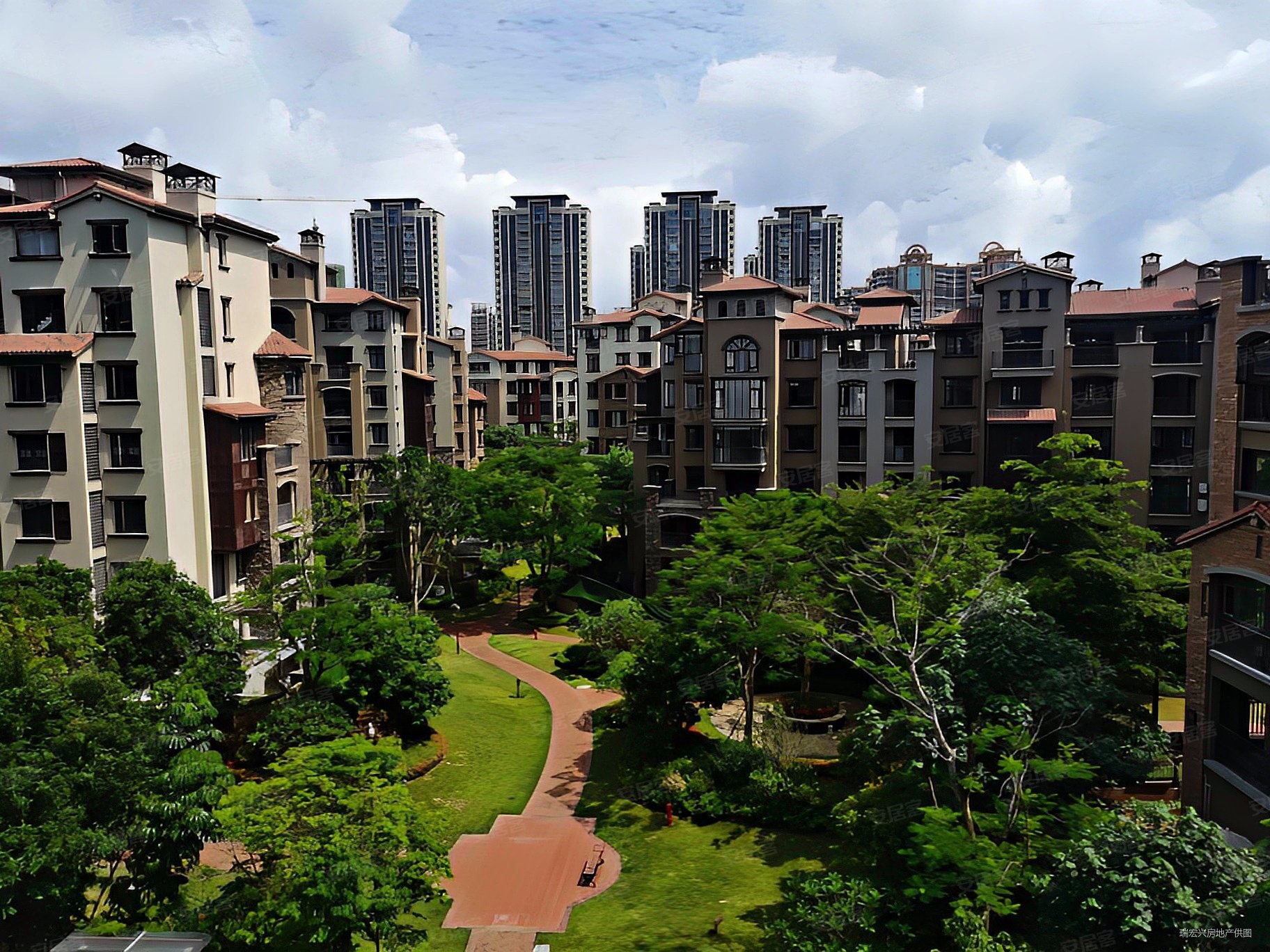 新上房东置换着急抛售慧远美林谷豪华装修四房满两年