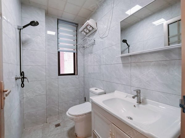 合肥庐阳白水坝四里河畔东苑庐阳区四里河畔东苑 万象汇四泉桥3号地铁 精装三室 拎包入住出租房源真实图片