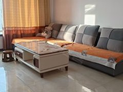 沂南城区第二实验小学凤凰城二室一厅家具家电齐全拎包入住，月租1400元年租1万4出租房源真实图片