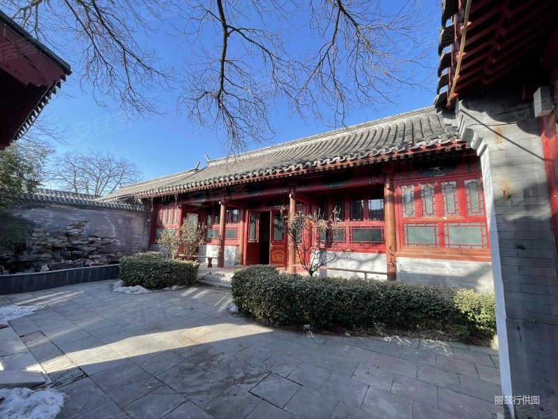 两套四合院打包出,正座三进四合院带跨,可停4辆车,东四十三条小区二手