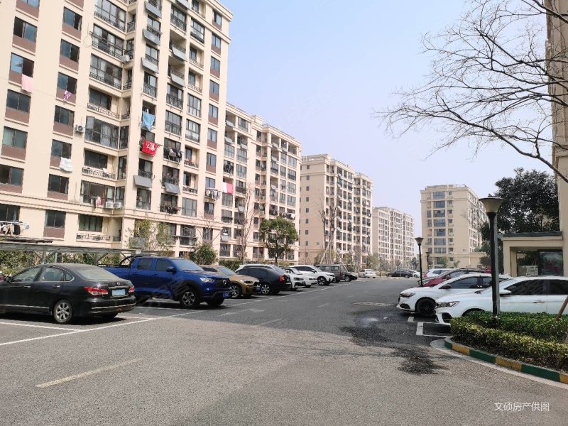 众安山水苑4室2厅2卫131.7㎡南北101万