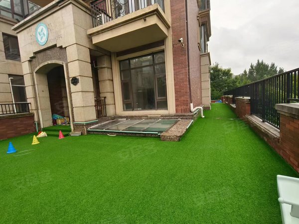 济南市中中海国际社区中海国际社区中海铂宫别墅西区别墅边户!大院子!