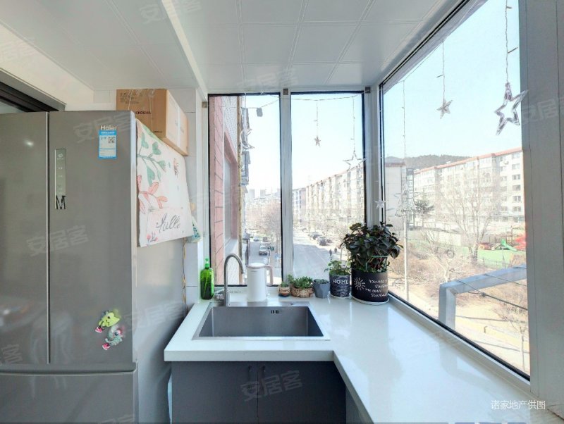 椒房小区 临地铁 装修好 交通便捷 满二 医疗配套