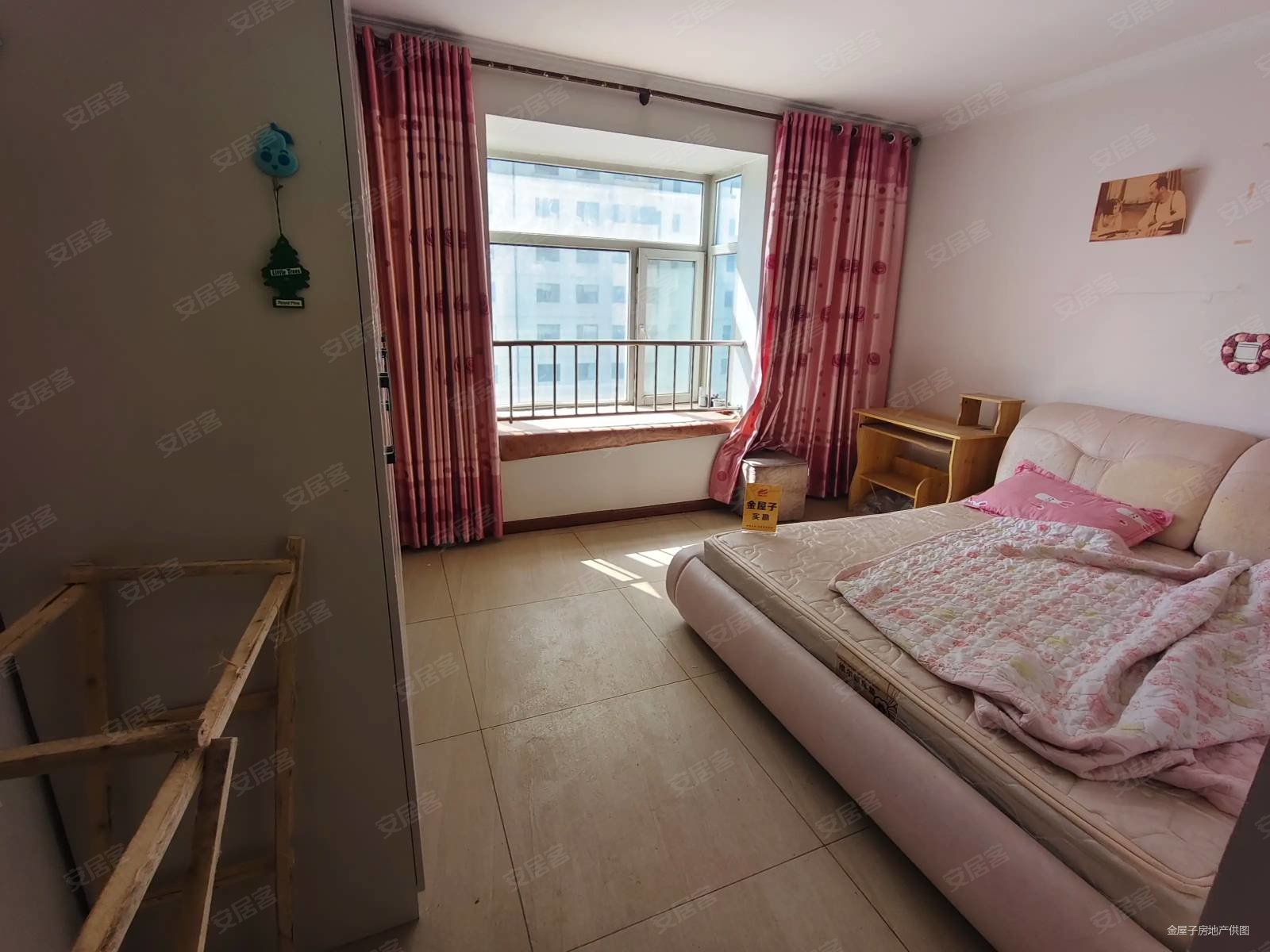 盛世豪庭3室2厅2卫146㎡南北165万