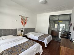 林芝巴宜民俗步行街318路边 工布公园旁 领包入住的 30间房 出租出租房源真实图片