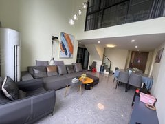 肇庆端州新东敏捷城 4房 有大型停车场 民水民电 拎包入住出租房源真实图片