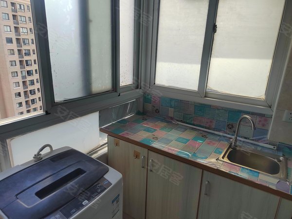 上海嘉定南翔翔瑞新苑(北区)11号线陈翔公路站 翔瑞新苑 近印象城