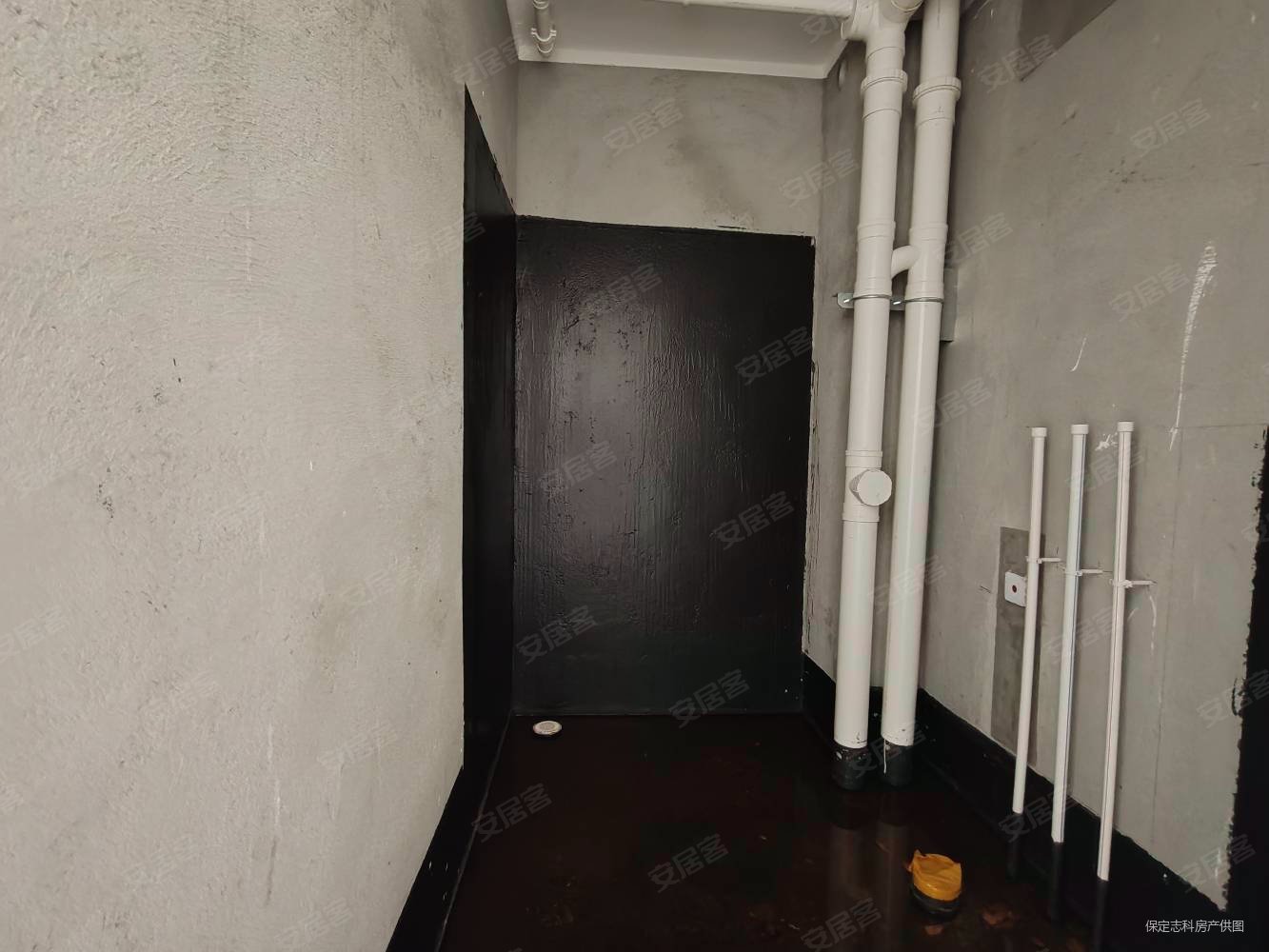 彩虹城3室2厅3卫153㎡南北140万