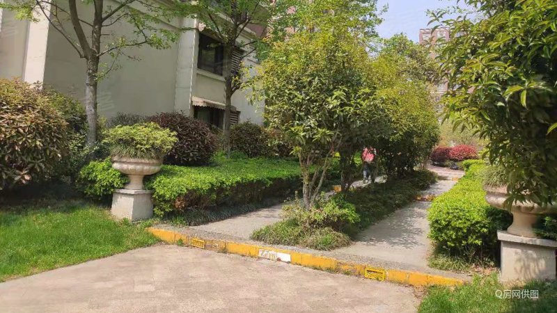 南京房产网>南京二手房>江宁二手房>江宁大学城二手房>东方龙湖湾南湖