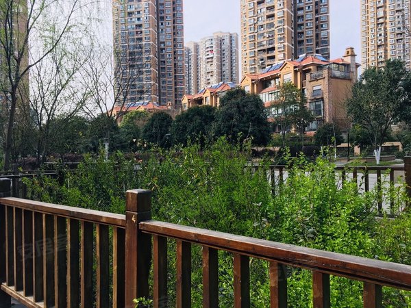 3房拎包入住 绿地杰座易买得11号线地铁 中信广场旁 电梯房,花桥租房