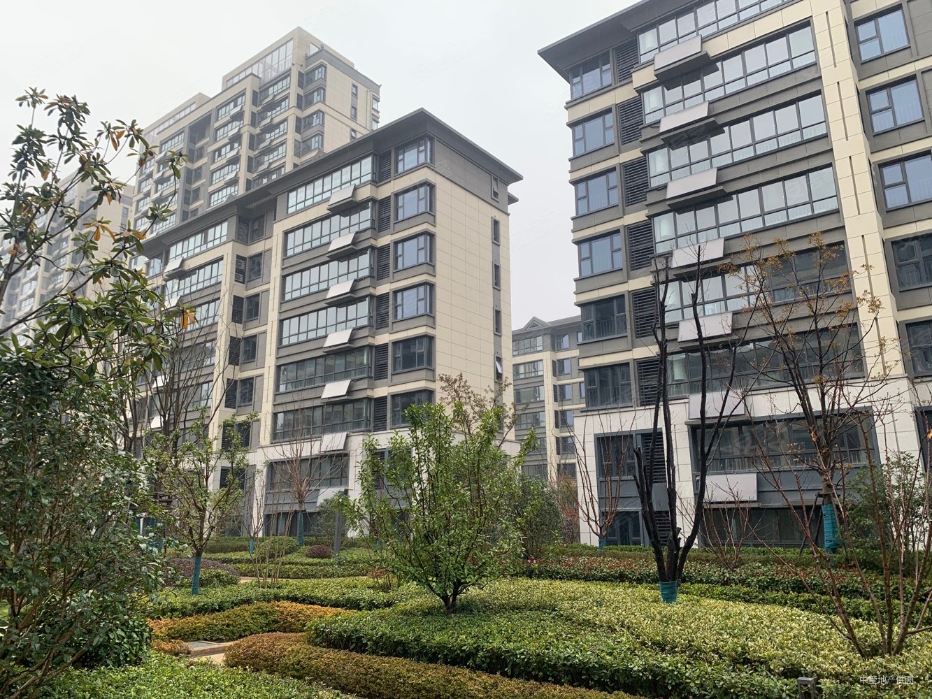 省府北国企城建开发琥珀晴川里跃层复式底墅赠送50平花园