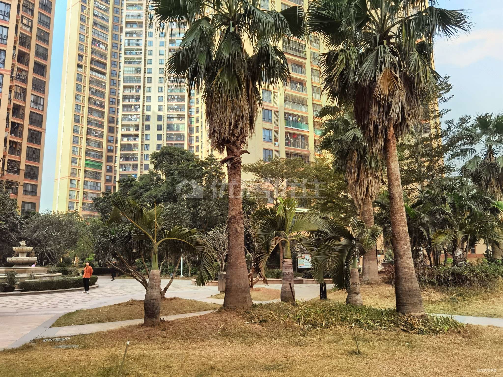 盐步中心地段读省级 成交业主送车位(真实保证)诚意出售,珑耀华府二手