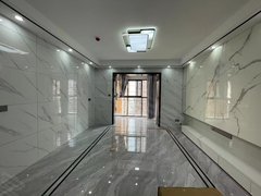 三祺城光中心143四房出租 业主装修空置两年 现在配家具出租