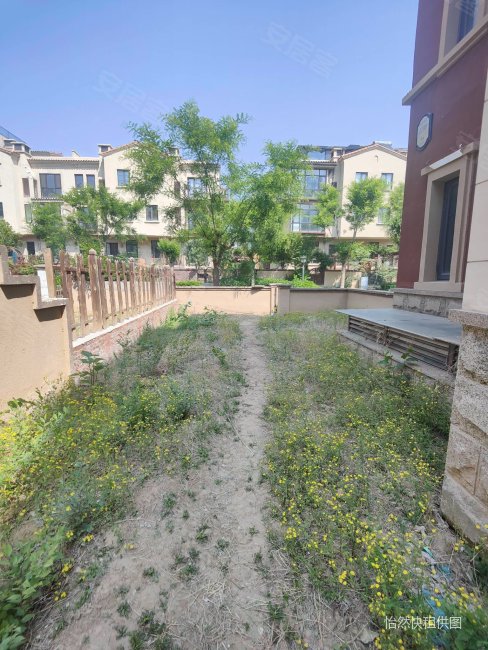 大厂潮白河孔雀城联排别墅边户大  地上三层地下一层 紧邻北京