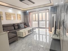 尉氏尉氏县尉氏县城出租上海公馆：三室两厅两卫一厨，精装修，家电齐全，随时看房。出租房源真实图片