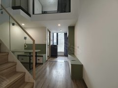 东莞黄江梅塘社区黄江田心附近，和光尘樾，复式公寓两房。家私家电齐全，拎包入住出租房源真实图片