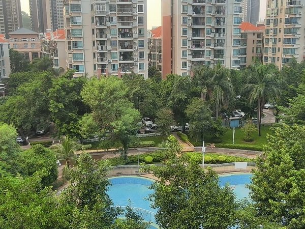 横岗租房,水晶之城,荷坳地铁站,复式三房两厅两卫出租,带电梯,龙岗