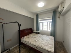 恩施恩施市小渡船押一付一 航空路 大帝新居 单间出租 临近市医院 可短租出租房源真实图片