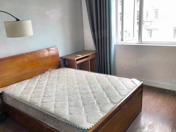 上海浦东川沙顺馨佳园新上 华夏东路站原始三房,新川中学陪读,靠近园