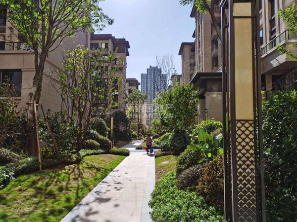 重庆大足大足城区俊豪圣玺府新城品质小区.环境优美.出行方便.