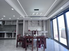 龙海其他其它旭辉天境 叠墅出租4房3厅 南北通透 3900包物业!出租房源真实图片