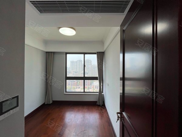 嘉兴南湖南湖街道荣安府(南湖)荣和花园,首此出租品牌家用家电,家具全