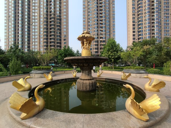 【多图】合生君景湾,第五大街租房,五大街.永旺商场东.精装三室.