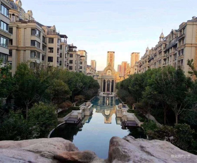 31户型 精装修 房况好 可拎包入住 带地下室有车位,天山国宾壹号二手