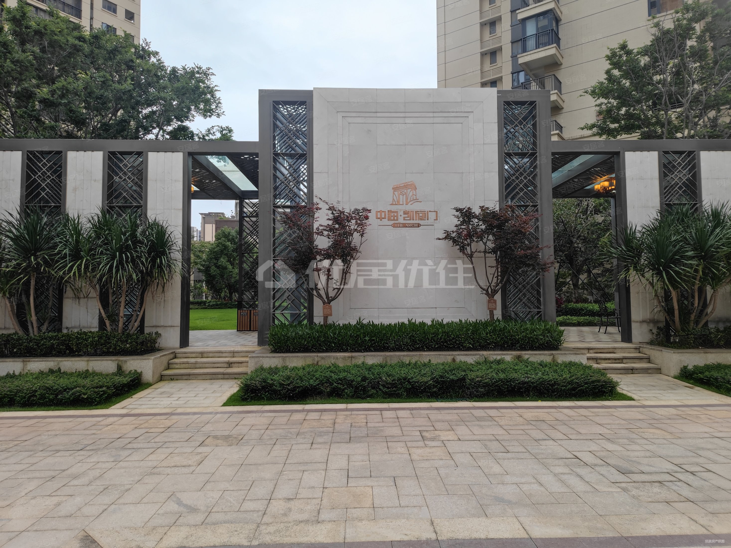 汕头房产网>汕头二手房>龙湖二手房>东海岸二手房>中海凯旋门>