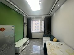 肇东肇东城区肇东市区峰威尚城B区多层五楼 两室一厅家具家电齐全 拎包入住随时看房出租房源真实图片