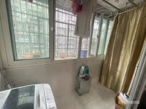 牡丹新村精装一房,七宝二中,地铁口一墙之隔中心位置,牡丹新村(闵行)