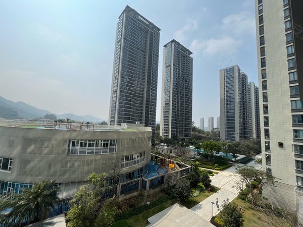 珠海高新区唐家湾翠湖香山百合苑高尔夫景观捡漏好房百合苑3房诚租 有