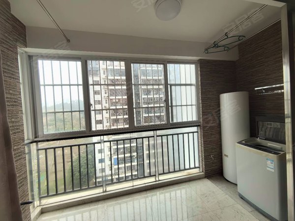 【多图】凤岭佳园,凤岭北租房,凤岭佳园,近南宁东站,精装两房,采光