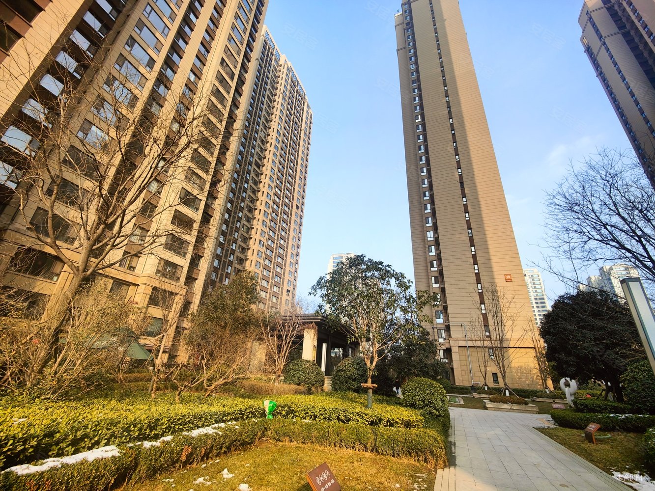 西安房产网>西安二手房>高新区二手房>科技六路二手房>保利天悦一期>