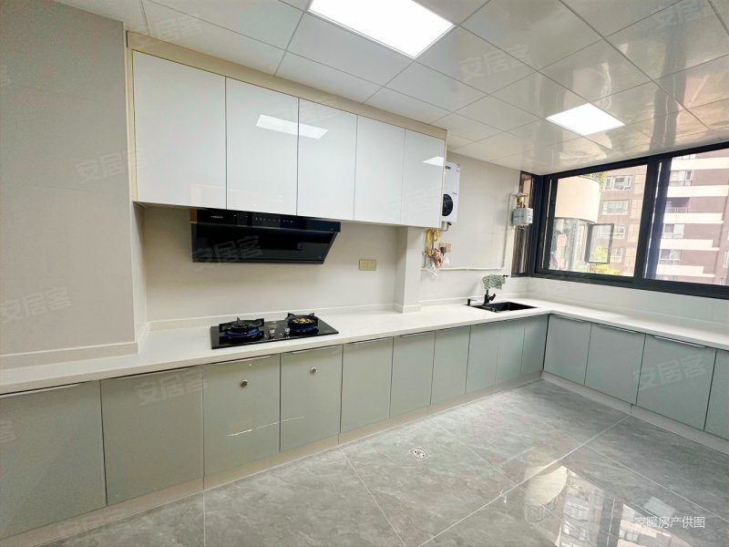 万峰城d区峰景里