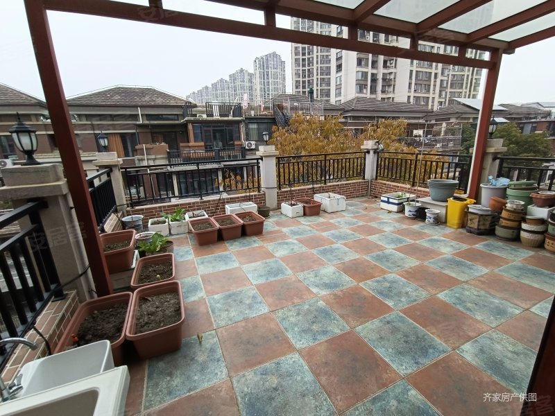 南昌房产网>南昌二手房>红谷滩二手房>红角洲二手房>绿地香颂南区>800