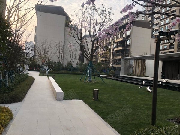上海闵行诸翟香港置地虹庐湾虹庐湾上叠 新出 全小区底价 视野好 车位