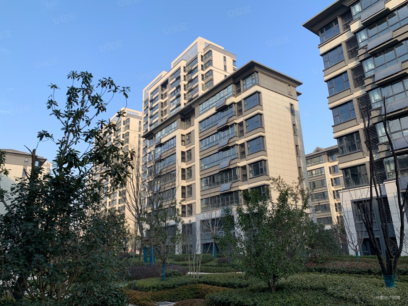 省府北国企城建开发琥珀晴川里跃层复式底墅赠送50平花园