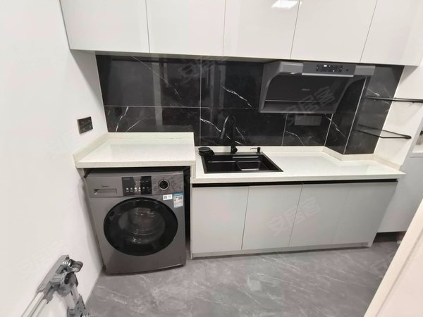 杭州余杭未来科技城西溪蓝海(商住楼)急租字节钉钉中电海康隔壁 西溪蓝海 拎包入住 电梯房 精装修出租房源真实图片