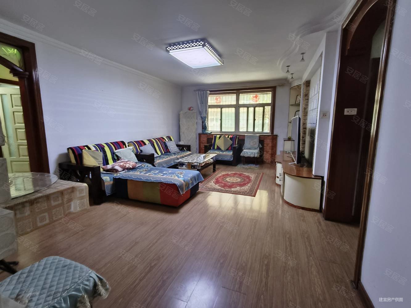 印染厂家属院3室2厅2卫120.78㎡南北218万