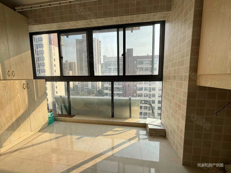 金塘园正四房南北双阳台小洋房中高楼层诚心出售