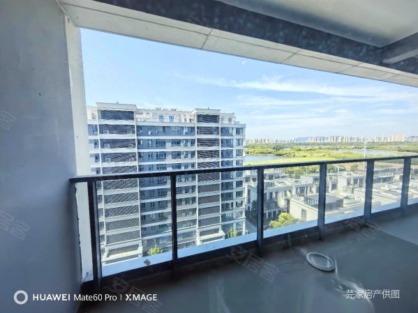 九龙仓天灏(二期)3室2厅2卫125㎡南北230万