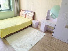 青岛城阳城阳宝龙城市广场地铁口精装南向主卧低楼层付款灵活随时入住,长租短租都可以出租房源真实图片