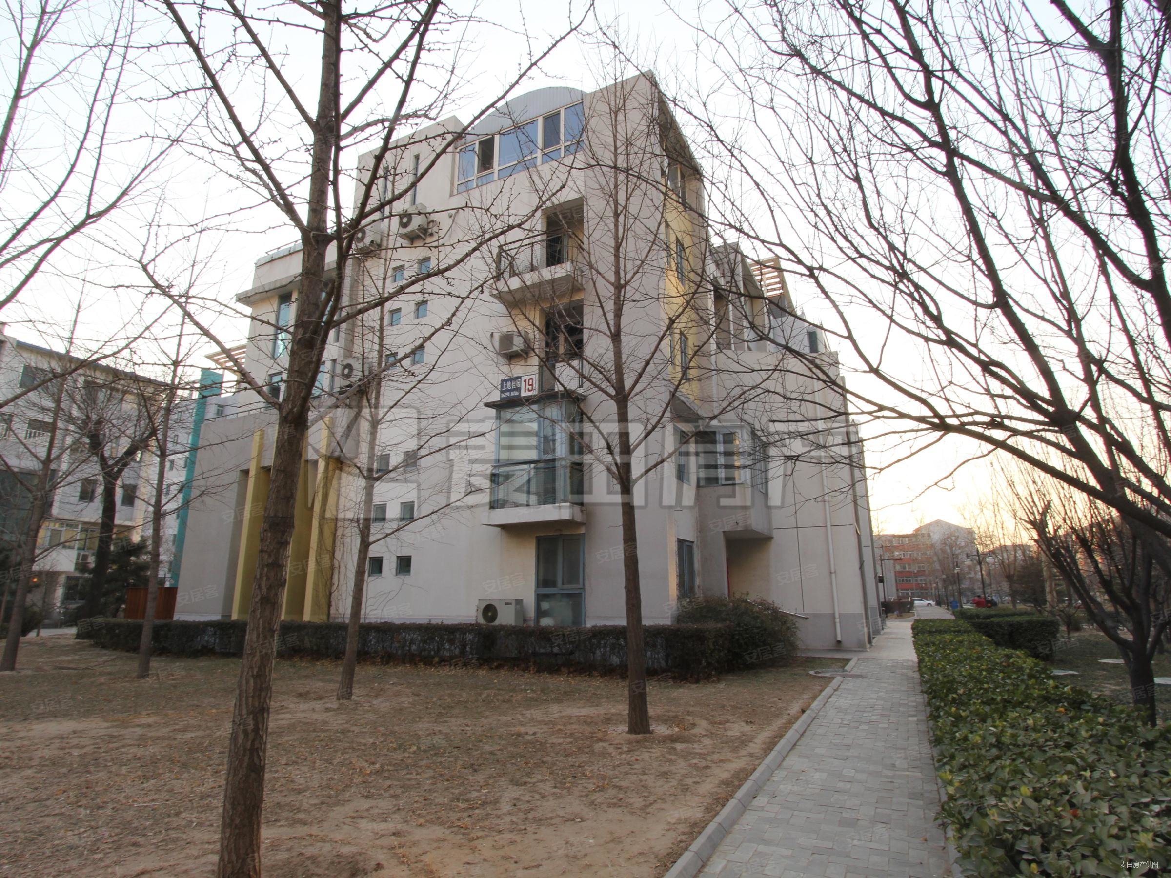 上地佳园2室2厅2卫106.84㎡南北1450万