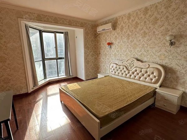 湖州长兴长兴市区君悦华府西区君悦华府电梯精装3房2卫家电气球近浙北