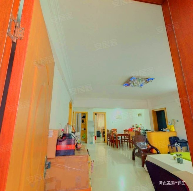 岛内地铁口正3房南北西三面采光, 楼层,有小区,精装修,新湖花园二手房