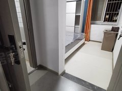 滁州南谯紫金广场林楼北区带飘窗独立卫浴,环境好采光好拎包入住附近厂多出租房源真实图片