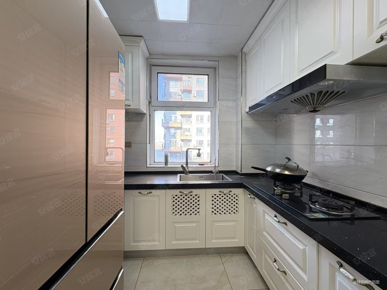 宝居朗庭国际2室2厅1卫82.88㎡南北39.5万