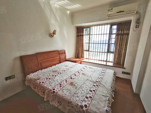 广州番禺南浦敏捷金月湾敏捷金月湾 电梯大四房 一线江景 家私齐全